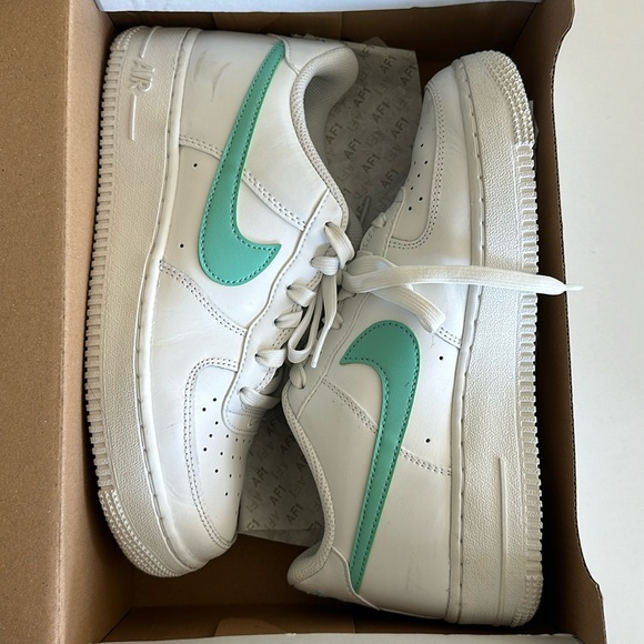 Nike Mint Green Air Force Ones! - Picture 2 of 9